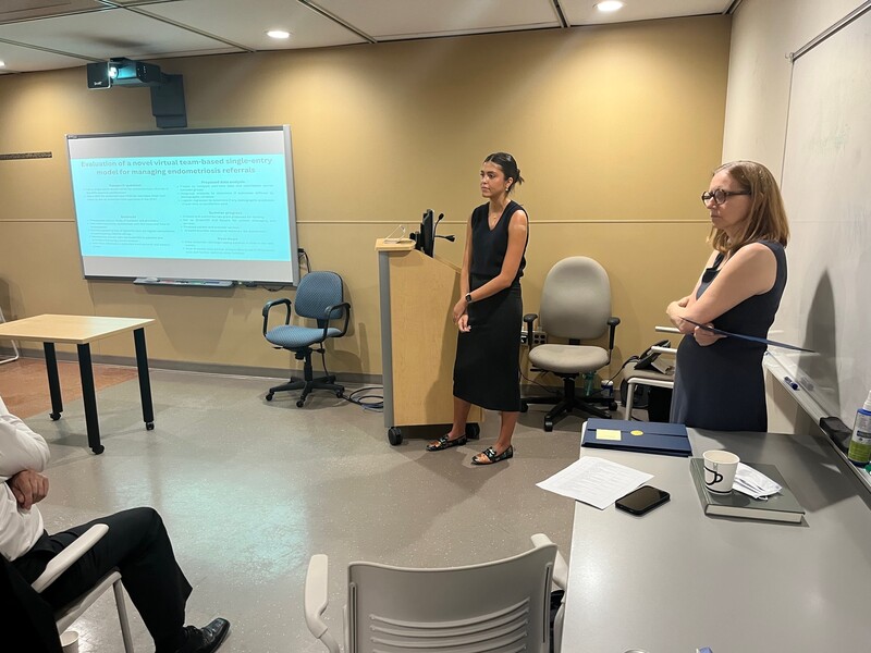 Summer student presents research
