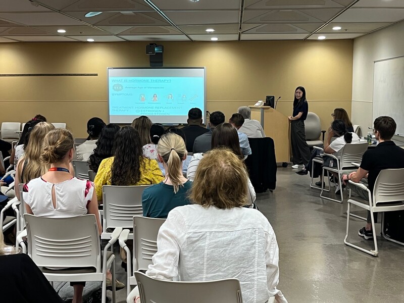 Summer student presents research