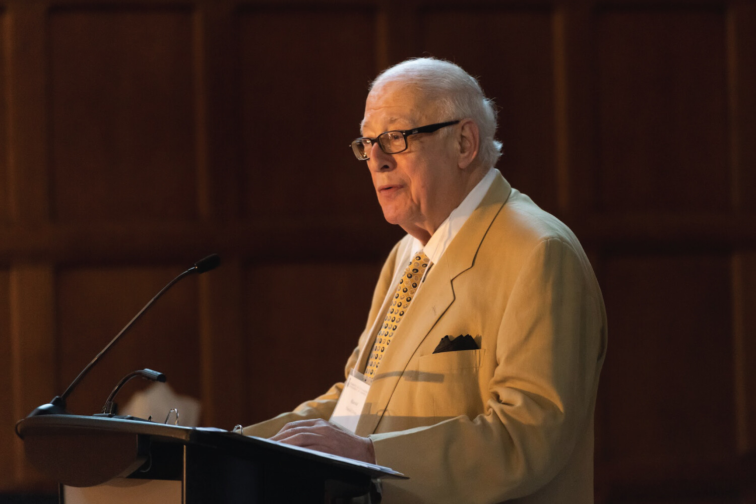 Dr. Harold Drutz presenting at the 2022 Graduation Ceremony & Alumni Event