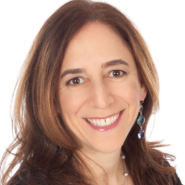 Headshot of Dr. Lackie