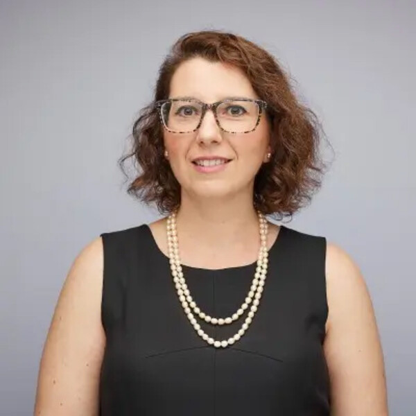 Headshot of Jennia Michaeli